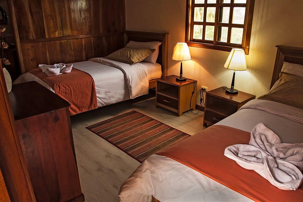 The Wooden House Hotel Puerto Villamil Exterior foto